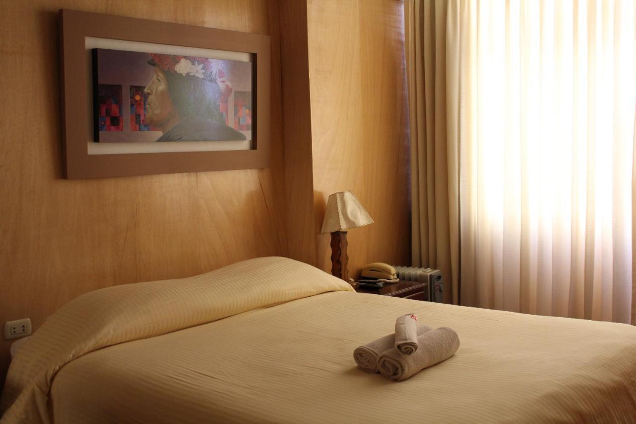 Kaaro Hotel El Buho Puno Bagian luar foto